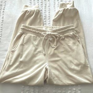 Lou & Grey cream joggers